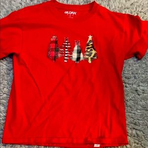 Cute and fun Christmas tee-shirt size 10-12